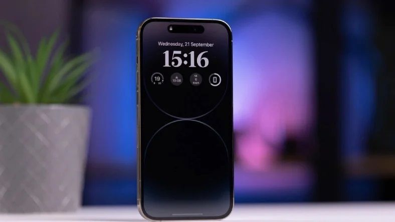 Apple’dan iPhone kullanıcılarına bir yenilik daha! iPhone ekranları akıllı ekranlara dönüşecek! 1