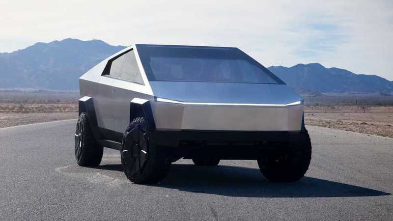Tesla'nın uzun zamandır merakla beklenen modeli Cybertruck'ın yeni görüntüleri sosyal medyayı salladı! 2