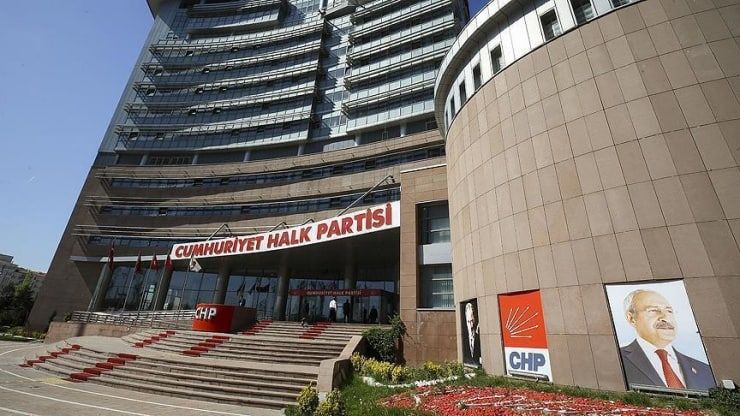CHP’de yaşanan istifalar sonrası neler yaşandı? Kılıçdaroğlu’nun Meclis’teki görevlendirmelere dair ‘kulis yapmayın’ uyarısında bulunduğu iddia ediliyor! 3