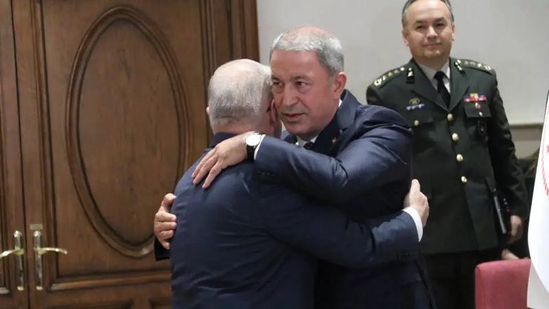 Yeni kabinenin devir teslim töreni sürüyor! Yeni Savunma Bakanı Yaşar Güler, görevini devraldı! 3