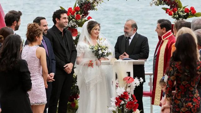 Yasak Elma, muhteşem finaliyle ekranlara veda etti: Oyuncular, finali izlerken gözyaşlarına hâkim olamadı… 3