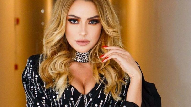Hadise’nin göğüsleri yine olay oldu! Selin Ciğerci kayıtsız kalamadı! “Kızarmış yanmış kıyamam” 1