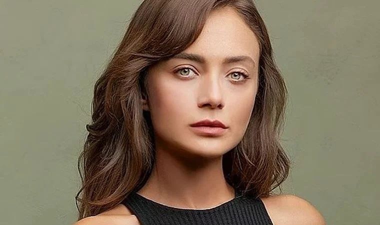 Damla Sönmez herkesi şaşkına çevirdi: Yeni dizisiyle ortalığı yıkmaya hazırlanıyor 1