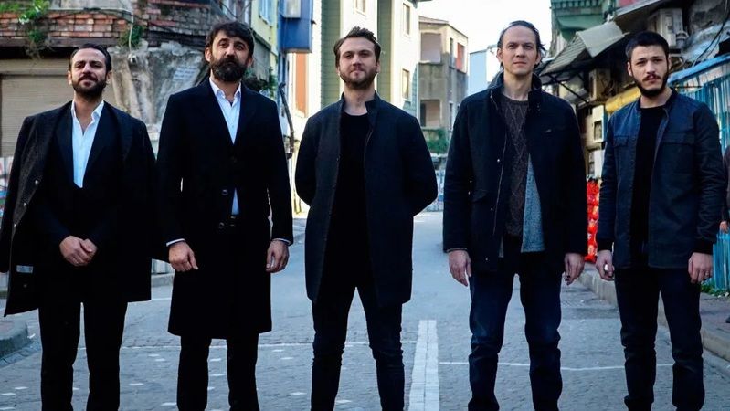 Çukur için beşinci sezon gündeme geldi! Çukur’un efsane kadrosu yeniden bir araya mı geliyor? 1