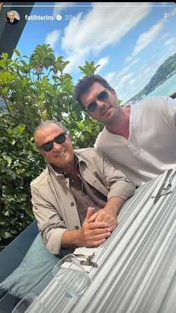 İmparator Fatih Terim, Kıvanç Tatlıtuğ ile bir araya geldi: “Fotoğrafın karizma seviyesi halis mi?” 2