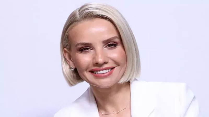 Esra Erol'dan bomba dizi... Seyirciler ve hayranları da gördüğüne inanamadı... 1