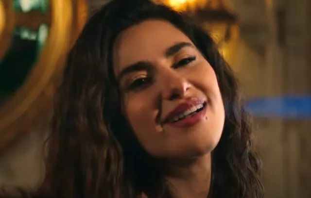 Nesrin Cavadzade yeni mesleğini seçti! Hayranlarını sinir küpüne döndü.... 2