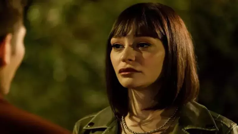 Camdaki Kız Final Bölümü İle Veda Etti! Laz Kızı’nın Estetiksiz Hali İse Gündeme Bomba Gibi Düştü! 3