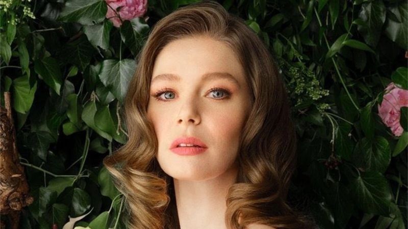 Camdaki Kız dizisinin final bölümünde skandal hata! Hatayı duyanlar Kanal D'ye tepkili... 2