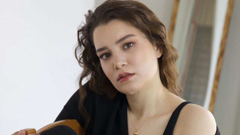Duy Beni dizisinin Emine’si herkesi şok etti! Cemre Özşişman verdiği fazla kilolardan sonra cesur pozları ile dikkat çekti! 2