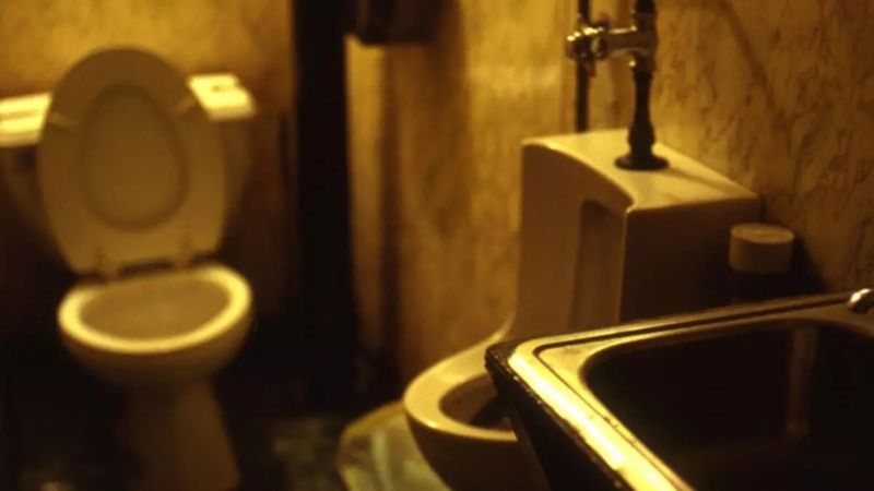 Sararan tuvalet taşları için bu yöntemi deneyin! Bembeyaz tuvaletlere sahip olmak hiç de zor değil! 1