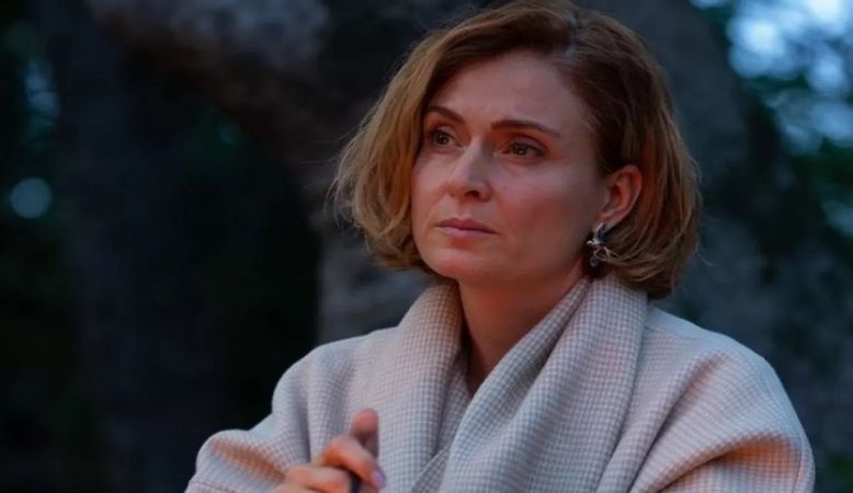 Ceyda Düvenci ile Bülent Şakrak'tan sevenlerini yıkan haber! Çok mutlulardı... 3