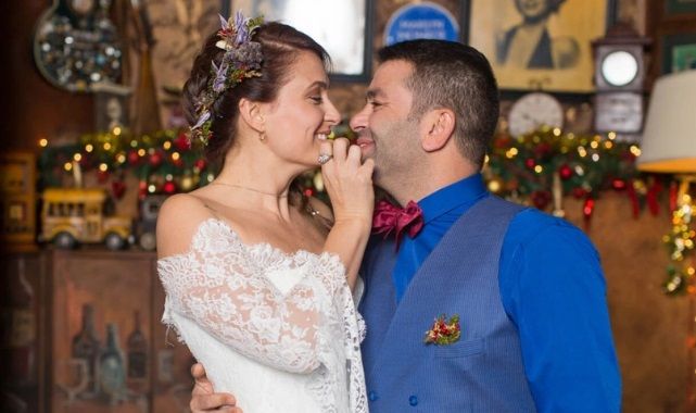 Ceyda Düvenci ile Bülent Şakrak'tan sevenlerini yıkan haber! Çok mutlulardı... 1