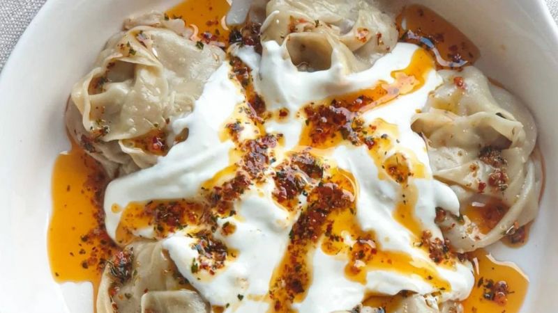 Bildiğiniz Tüm Mantı Tariflerini Unutun: Özbeklerin Öyle Bir Mantısı Var Ki… Adım Adım Özbek Mantısı Tarifi! 2
