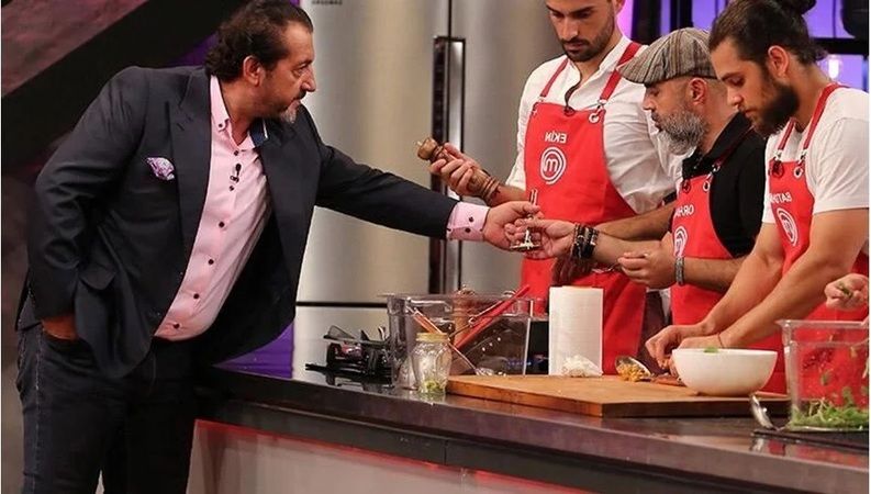 Ünlü olmadan önce ne iş yapıyordu? Mehmet Yalçınkaya'nın şeflikten önceki işiymiş... 4