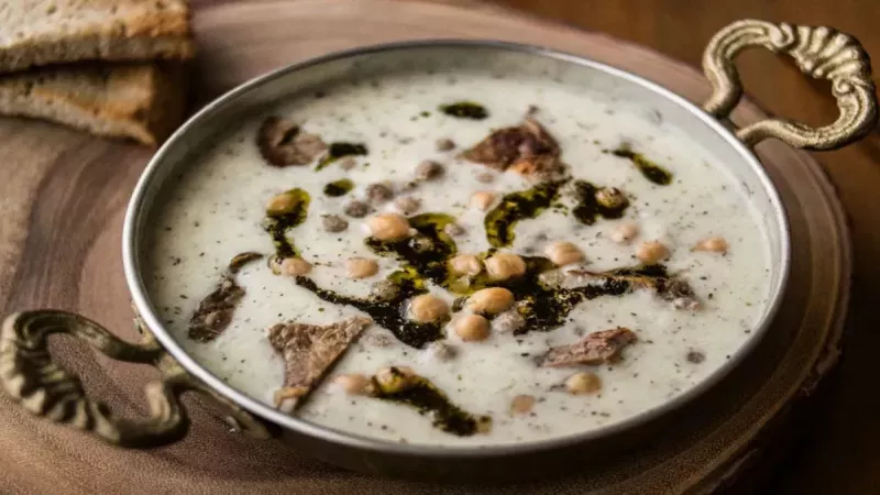Yoğurdu bol, lezzeti olay: Yuvalama çorbası nasıl yapılır? Yoğurt ve hamurun en leziz kombinasyonu bulundu 3