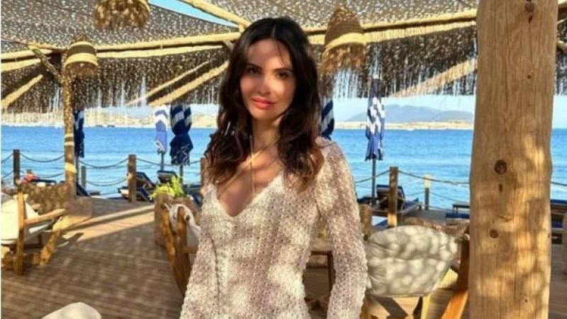 Volkan Demirel’in eşi Zeynep Sever'in plaj tarzı olay oldu! Yeni paylaşımlarına beğeni yağdı! 1