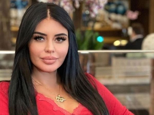 Ebru Polat Müslüm Gürses'in şarkısını söyledi, Bodrum geceleri sallandı! 1