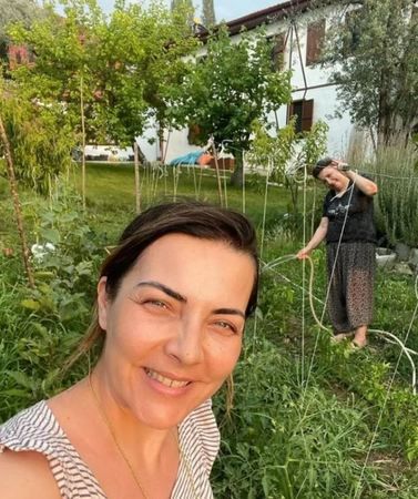 Burcu Kara doğaya dönüş yaptı! Geleneksel yeni yaşantısını ilk kez paylaştı! 2
