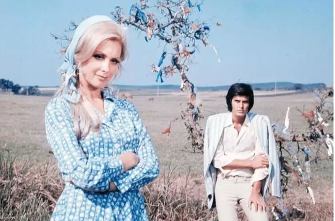 Camdaki Kız’ın Nalan’ı Burcu Biricik “Aşığım” dedi Filiz Akın destekledi! 2