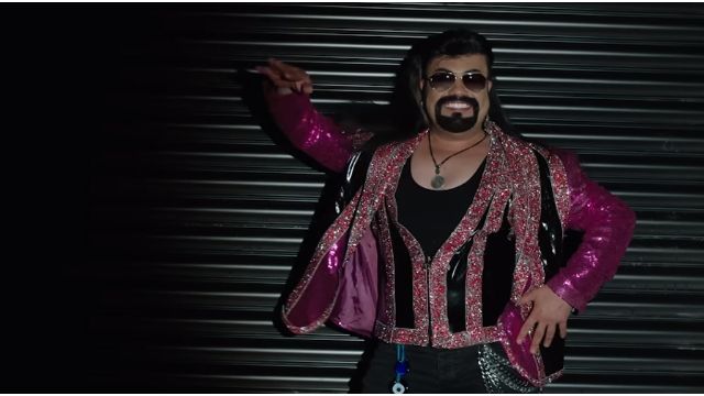 Kobra Murat torununu altınlara boğdu! Bebek arabası da altındandı, takipçileri tepkisiz kalamadı “Çocuk ezilecek” 1