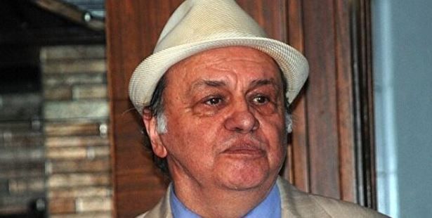 Yeşilçam'ın usta oyuncusu Enis Fosforoğlu’nun kızı ünlü yönetmen çıktı! Meğer yıllardır göz önündeymiş! 3