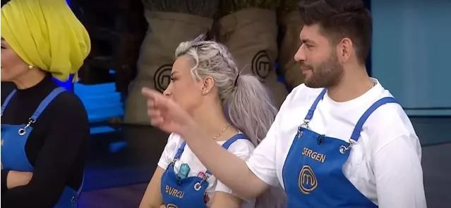 Masterchef’te 100 bin TL düellosuna “dansöz” şoku! Tahsin’in büyük gafı ile stüdyo buz kesti! 1