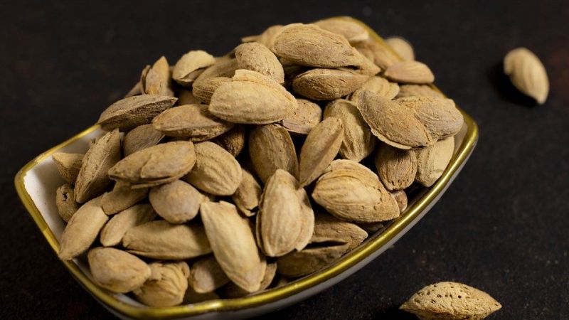 Her gün 4 - 5 tane tüketmek yetiyor! Hem besleyici hem de doyurucu! Bademin daha önce duymadığınız faydaları! 2