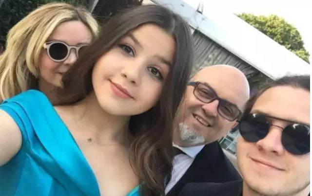 Çocuklar Duymasın’ın Merve’si çocuk oyuncu “Öykü Güven” 20 yaşında! Meğer babası ile aynı dizi de… 2