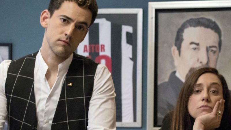 Bu diziler sayesinde İspanyolcayı sökeceksiniz! Netflix'in heyecan dolu en iyi 4 İspanyol dizisi! Netflix’te en çok izlenen İspanyol dizi önerileri… 2