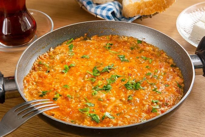 Antep Usulü Damak çatlatan menemen tarifi meğer böyleymiş. Birçok aşçı bu sırrı herkesten gizlemişti 2