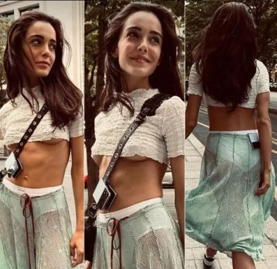 Sütyensiz “eksik kumaş” polemiği! Hafsanur Sancaktutan’ın Paris sokak tarzı, sosyal medyayı birbirine kattı! “Kumaşa para mı yetmedi?” 2