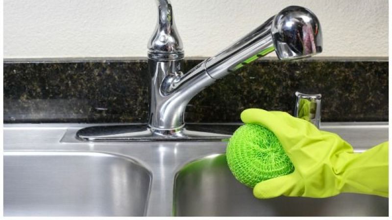 Mutfak lavabosunu ışıl ışıl parlatacak pratik çözümler! Paslanmaz çelik mutfak lavabosu nasıl temizlenir? En pratik çözüm… 3