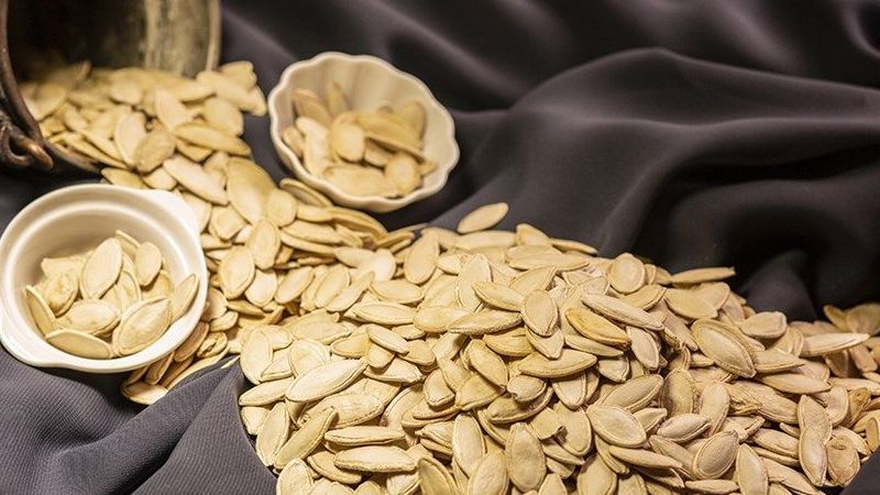 Faydaları saymakla bitmiyor peki ya zararları? Kabak çekirdeğini bu şekilde yiyenler zehirleniyor! 3