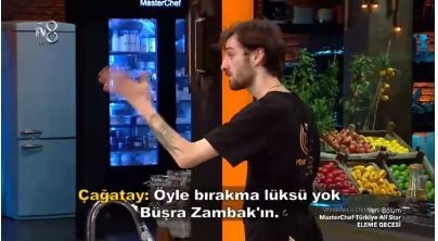 “Masterchef tarihinde bir ilk yaşanıyor” Şefler gözünün yaşına bakmadı! Yarışmacı tadım yapılmadan diskalifiye oldu! 1