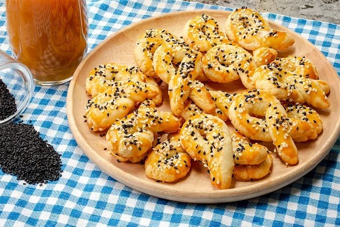 Adım Adım Tuzlu Kurabiye Tarifi, Evde Tuzlu Kurabiye Nasıl Yapılır? 1