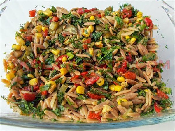 Adım Adım Şehriye Salatası Tarifi, Evde Şehriye Salatası Nasıl Yapılır? 1