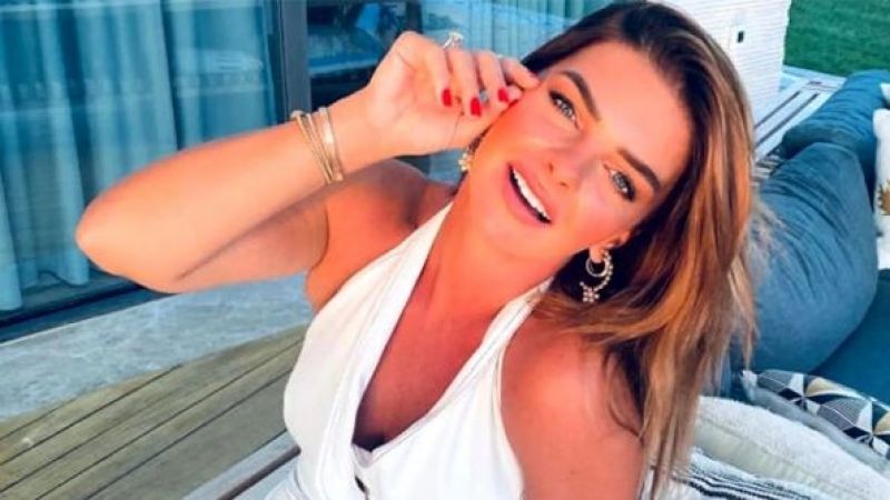 “Nereden nereye…” Kavak Yelleri'nin Aslı'sı Pelin Karahan Bodrum'u ayakları altına serdi! Süper lüks evinin manzarası… 1