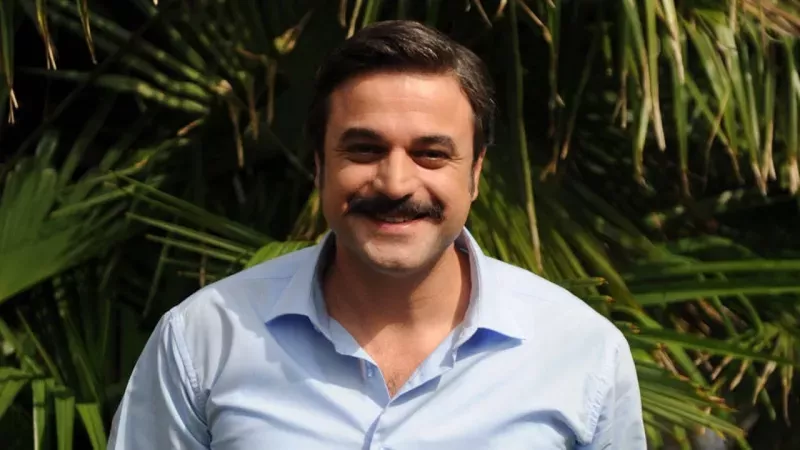 Ufuk Özkan'dan beklenen haber geldi: Yeniden setlere dönüyor! Karaciğer yetmezliği nedeniyle tedavi görmüştü, sağlık durumu nasıl? 1