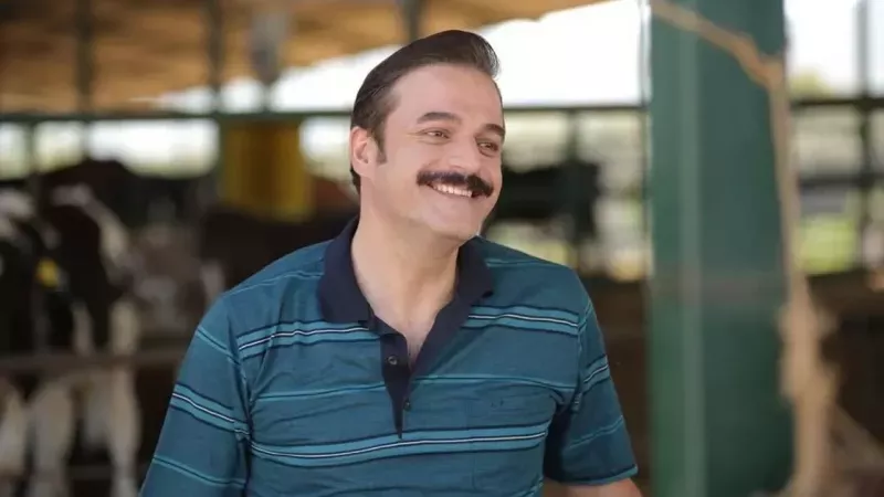 Ufuk Özkan'dan beklenen haber geldi: Yeniden setlere dönüyor! Karaciğer yetmezliği nedeniyle tedavi görmüştü, sağlık durumu nasıl? 3