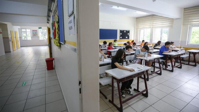 Proje okullarında ücret alınıyor: Veliler isyanda! Devlet okullarında okumanın bedeli 12 bin TL oldu, ses hemen yükseldi 2