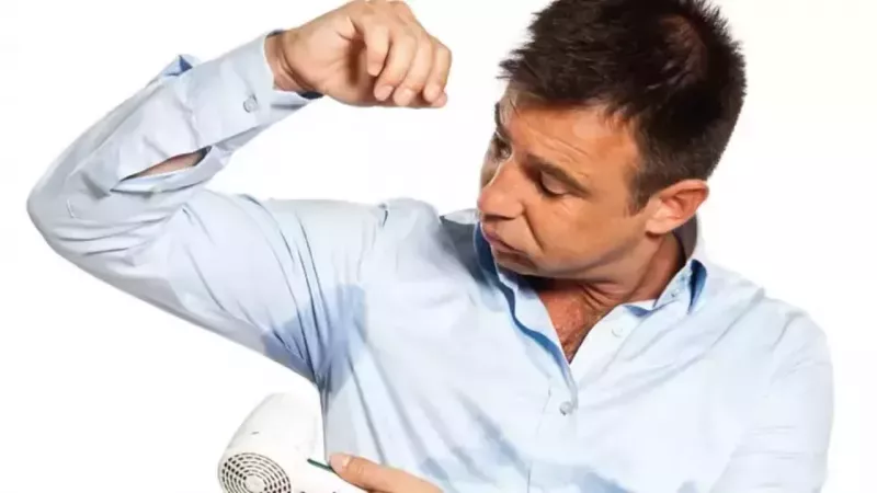 Terden sırılsıklam olanlara 4 koruyucu doğal yöntem! Tek damlada 24 saat etkisi sürüyor! 1