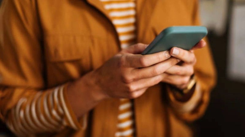 Kapış kapış gidecek: Fiyatı yarı yarıya düşen akıllı telefonlar belli oldu! İşte o merak edilen vergisiz telefon modelleri… 2