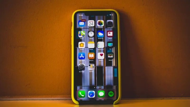 Kapış kapış gidecek: Fiyatı yarı yarıya düşen akıllı telefonlar belli oldu! İşte o merak edilen vergisiz telefon modelleri… 1