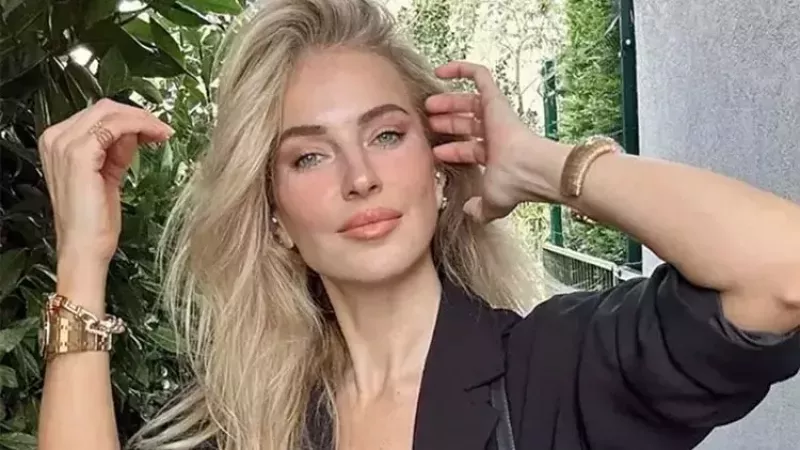 Düğün hazırlığındaki Burcu Esmersoy kız kıza gelin hamamı yaptı, pozları paylaştı! 2