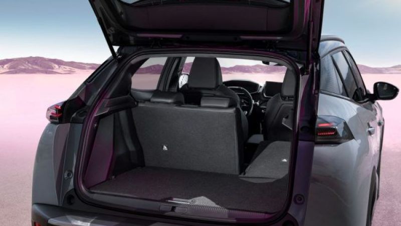 İspanya’da bulunan Vigo Fabrikası üretimi yapılan yeni Peugeot 2008 Türkiye’de satışa çıkıyor. İşte aracın ülkemizde satışa çıkacağı tarih, özellikleri ve fiyatı. 3