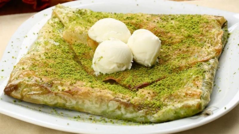 Gaziantep katmerinin tadı, damaklarda iz bırakıyor: Gaziantep katmeri nasıl yapılır? Komşularınız hasetinden çatlayacak… 3