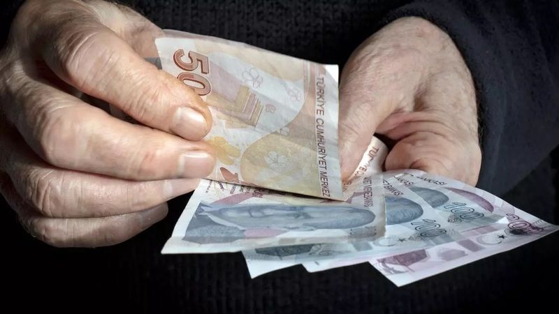 SSK, Bağ-Kur ve Emekli Sandığı emeklilerine kampanya müjdesi! Geri ödemesiz 8.000 TL verilecek, maaşlar adrese teslim edilecek! 3