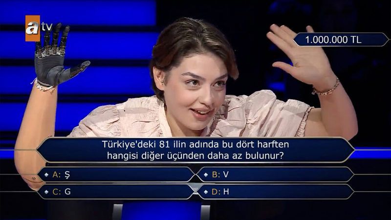 1 milyon liralık soruyu bildi! Kim Milyoner Olmak İster'de hüzün ve sevinç bir arada yaşandı! O parayla ilk yapacağı şey yürek burktu! 2