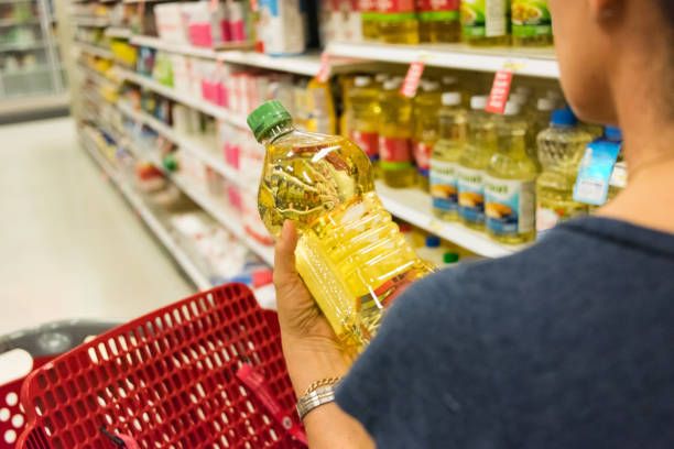 O market tek bir üründe fiyatları dibe çekti! 4 LT ayçiçek yağı ilk kez 150 TL’nin altına düştü! 3